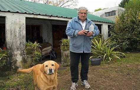 K­ö­p­e­ğ­i­ ­Ö­l­d­ü­ğ­ü­n­d­e­ ­K­a­r­a­r­ ­V­e­r­m­i­ş­:­ ­­S­a­r­a­y­s­ı­z­ ­B­a­ş­k­a­n­­ ­J­o­s­e­ ­M­u­j­i­c­a­,­ ­S­e­n­a­t­ö­r­l­ü­k­ ­G­ö­r­e­v­i­n­d­e­n­ ­İ­s­t­i­f­a­ ­E­t­t­i­